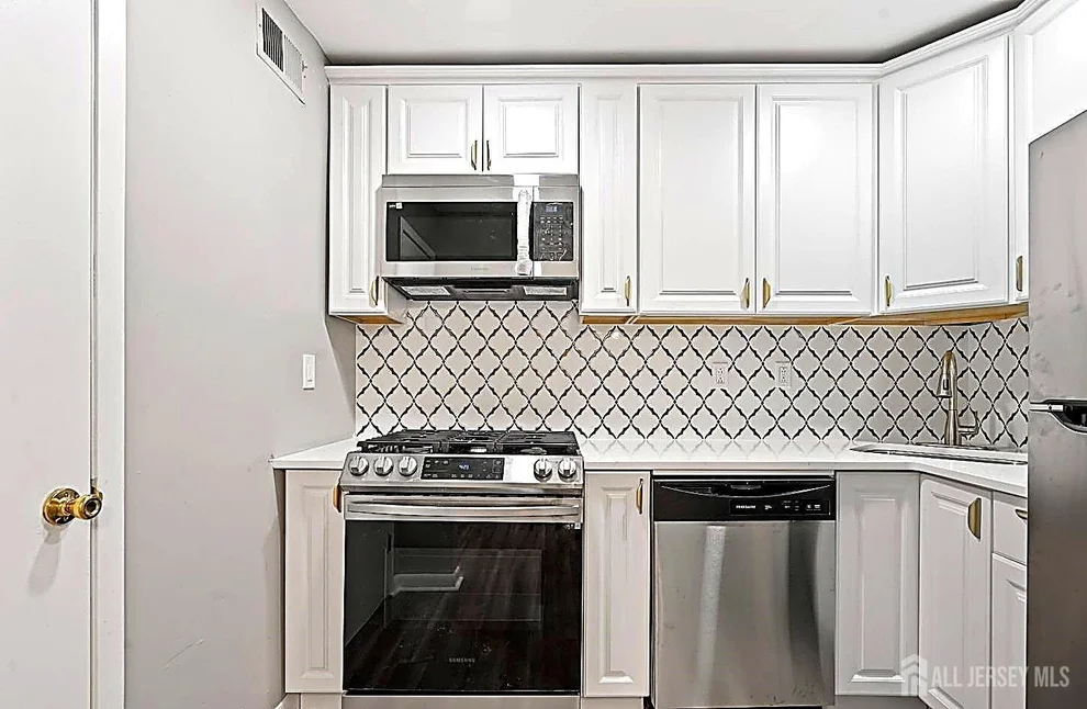 Unit for sale at 12 Wynwood Drive, South Brunswick, NJ 08852