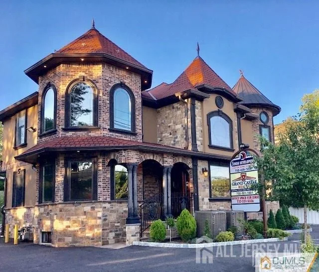 Unit for sale at 1914 Oak Tree Road, Edison, NJ 08820
