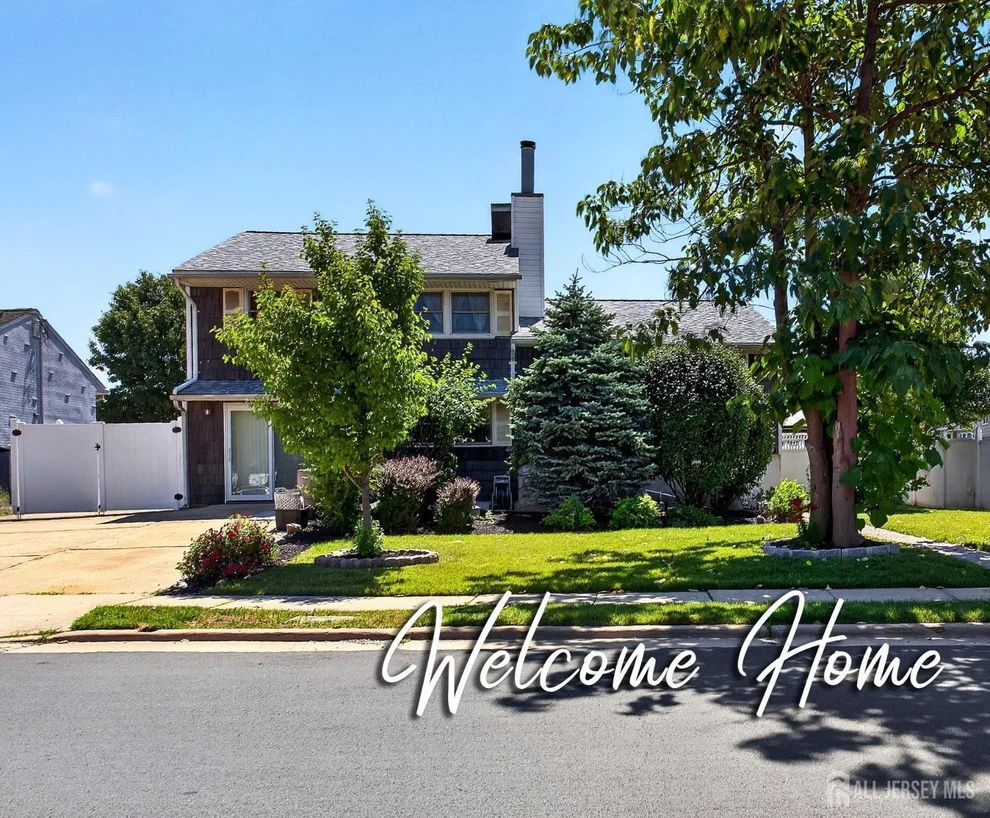 Unit for sale at 52 Jackson Avenue, Carteret, NJ 07008