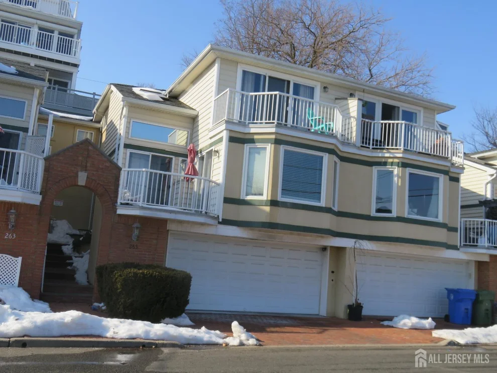 Unit for sale at 265 Front Street, Perth Amboy, NJ 08861