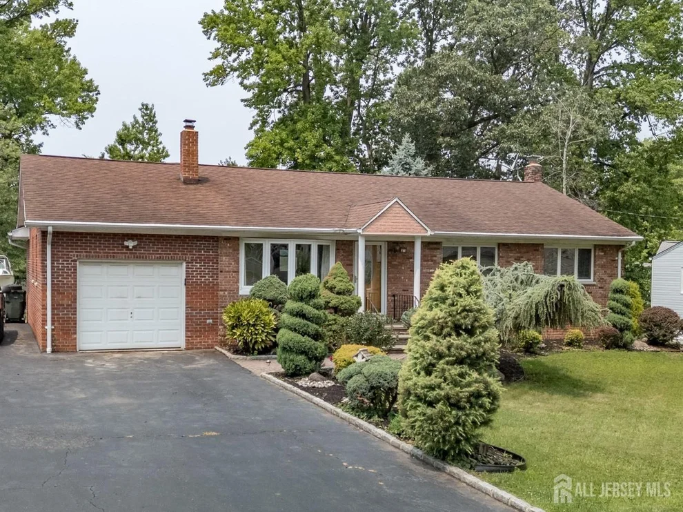 Unit for sale at 27 Fagan Place, Colonia, NJ 07067