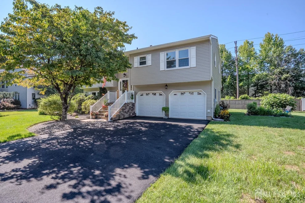 Unit for sale at 31 Pullman Loop, South Brunswick, NJ 08810