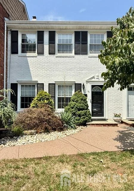 Unit for sale at 59 Wick Drive, Fords, NJ 08863