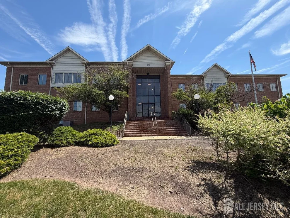 Unit for sale at 515 Plainfield Avenue, Edison, NJ 08817