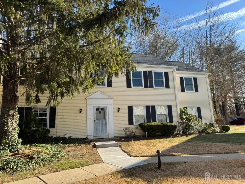 Unit for sale at 413 Oxford Lane, Monroe, NJ 08831