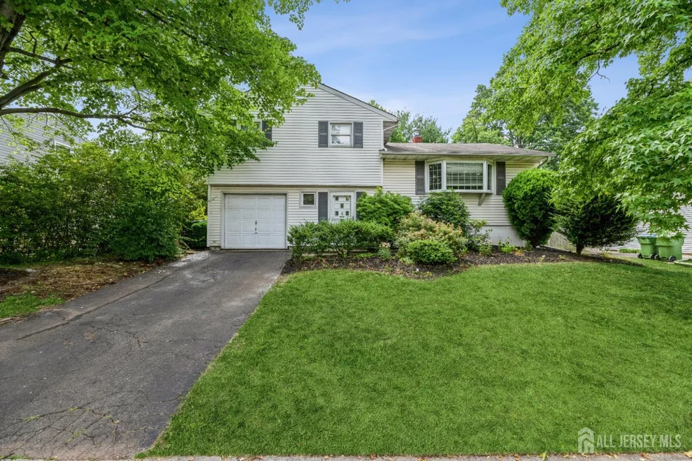 Unit for sale at 28 Price Drive, Edison, NJ 08817
