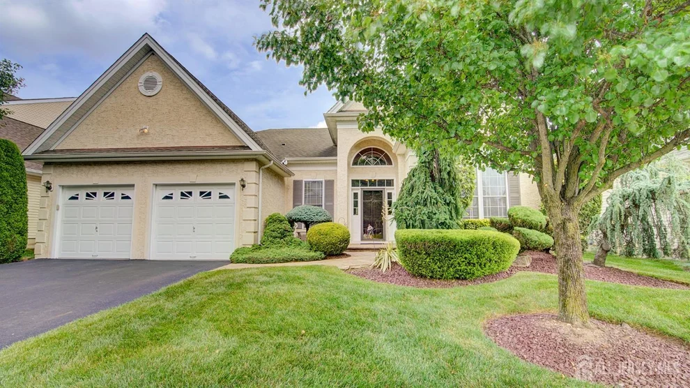 Unit for sale at 3 Crooked Stick Place, Monroe, NJ 08831