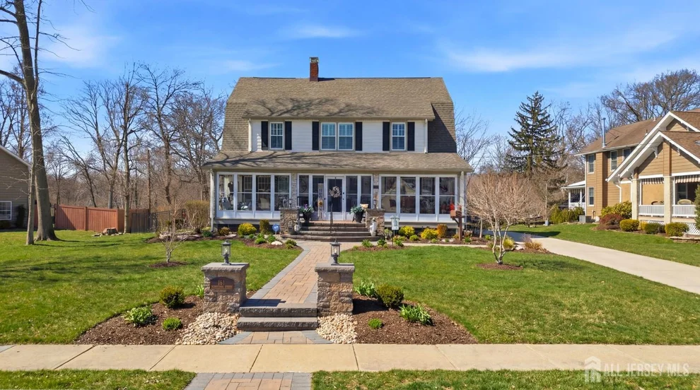 Unit for sale at 151 Beechwood Avenue, Middlesex, NJ 08846