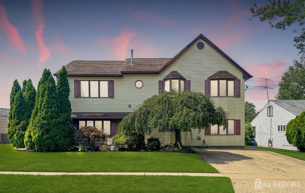 Unit for sale at 28 Colton Road, Edison, NJ 08817