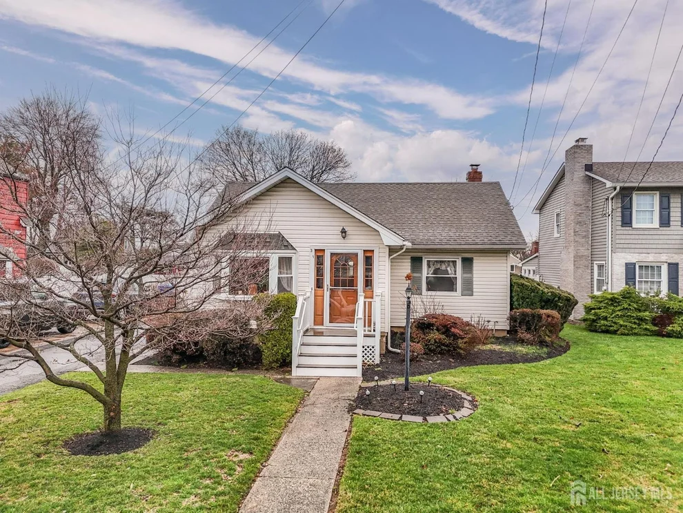 Unit for sale at 381 Stelle Avenue, North Brunswick, NJ 08902