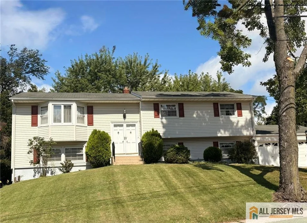 Unit for sale at 35 Wellington Road, East Brunswick, NJ 08816