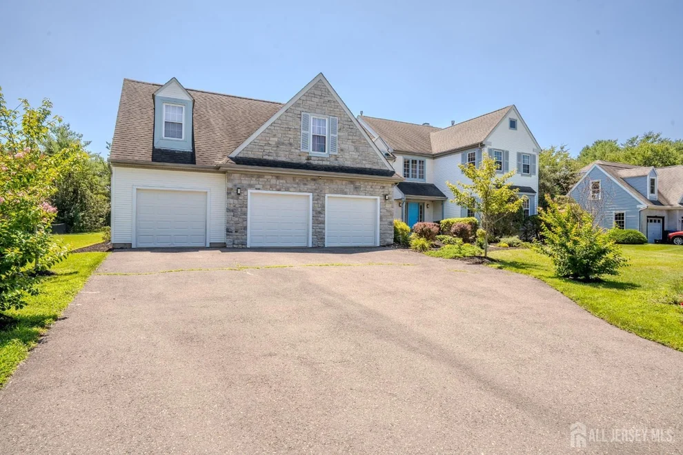 Unit for sale at 37 Kinglet Drive, Plainsboro, NJ 08536