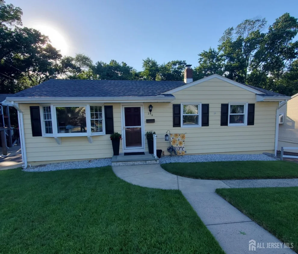 Unit for sale at 276 Crestwood Drive, Milltown, NJ 08850