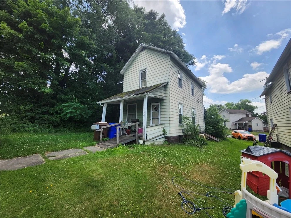Unit for sale at 23 Elm Street, Greenville Boro, PA 16125