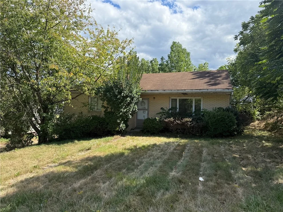 Unit for sale at 102 BAKER RD, Center Twp, PA 15061