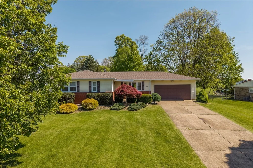 Unit for sale at 82 Webb Drive, N Franklin Twp, PA 15301