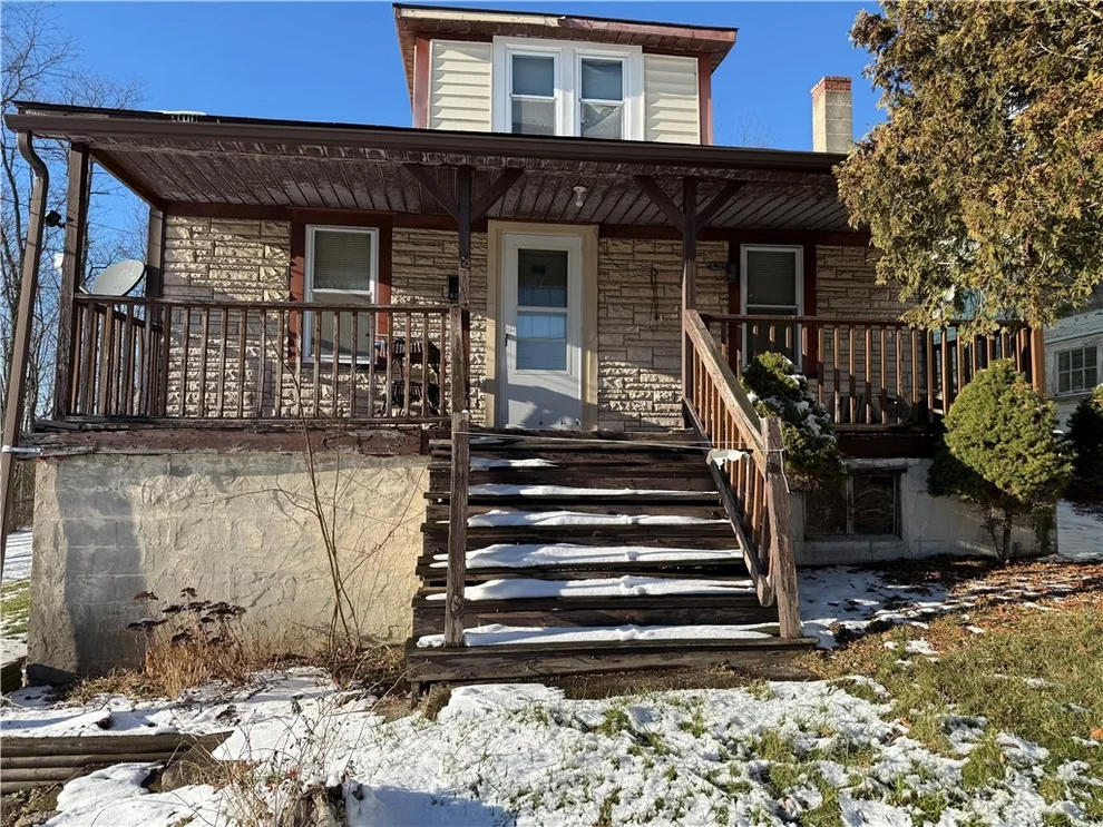 Unit for sale at 922 Carbon Ave, Central City Boro, PA 15926