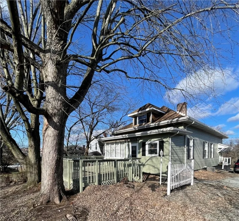 Unit for sale at 138 E Smithfield St, Mt Pleasant Twp, PA 15666