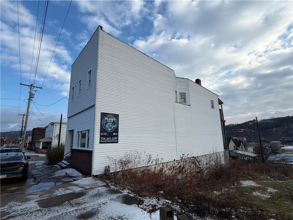 Unit for sale at 160 McKean, Donora, PA 15033