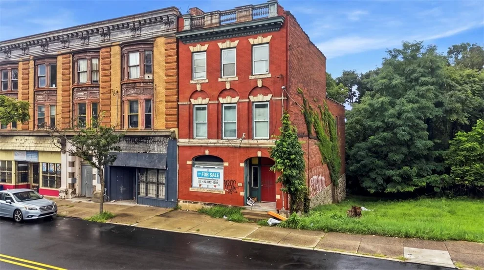 Unit for sale at 2107 Perrysville Ave, Perry Hilltop, PA 15214