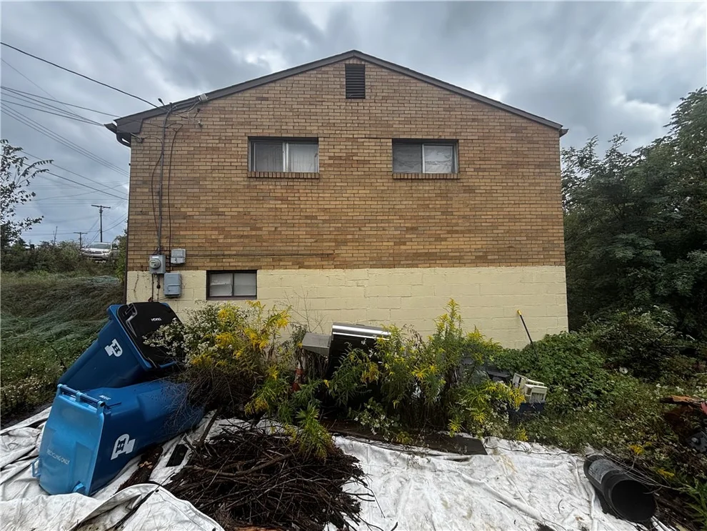 Unit for sale at 269 Lansdowne Dr, Penn Hills, PA 15147