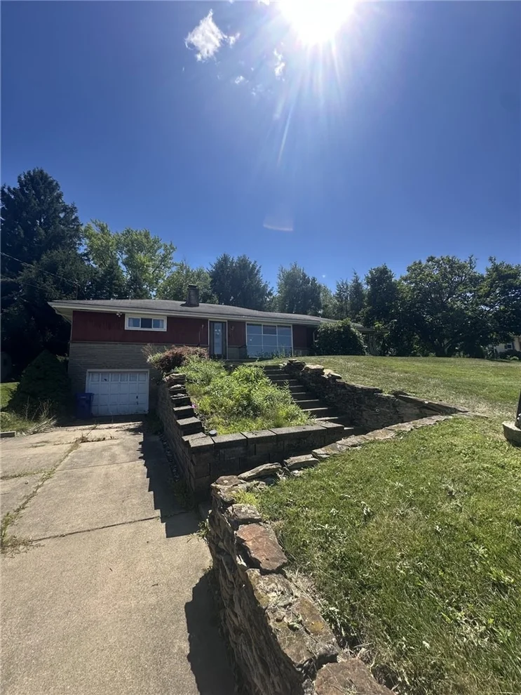 Unit for sale at 2911 Clayton Rd, Chippewa Twp, PA 15010