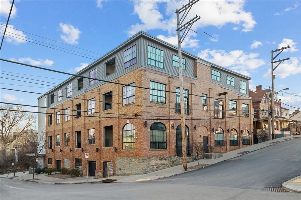 Unit for sale at 622 Gross St, Bloomfield, PA 15224