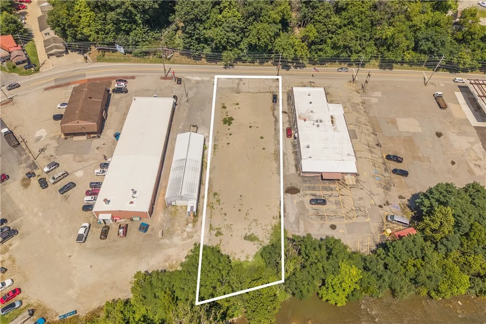 Unit for sale at 543 W Pike Street, Canonsburg, PA 15317
