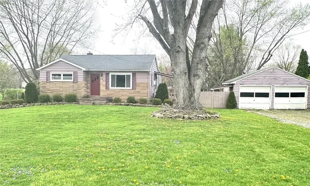 Unit for sale at 880 Wheatland Rd, Shenango Twp, PA 16159