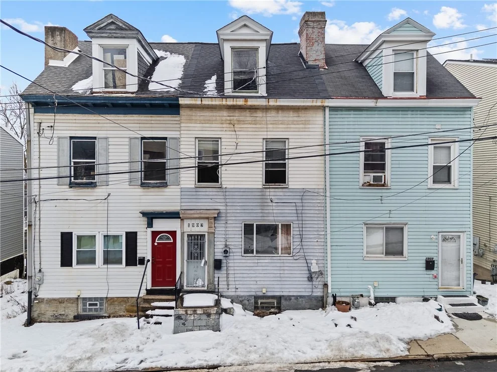 Unit for sale at 1907 Meadville St, Fineview, PA 15214