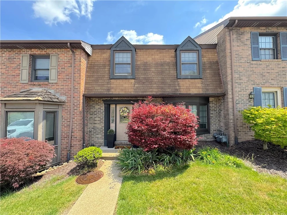 Unit for sale at 360 Nature Trail Ln, Murrysville, PA 15668