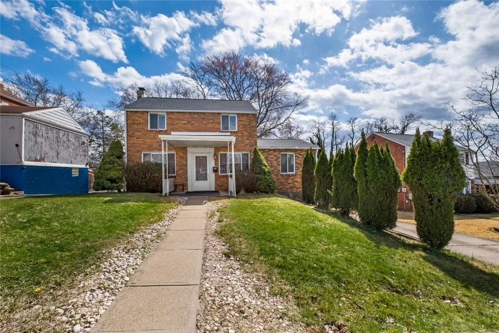 Unit for sale at 113 Penn Vista Dr, Penn Hills, PA 15235