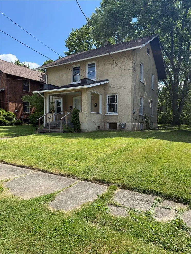 Unit for sale at 337-339 Shenango Blvd, Farrell, PA 16121