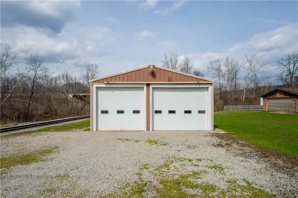 Unit for sale at 19 Old Monongahela Pike, Somerset Twp, PA 15330