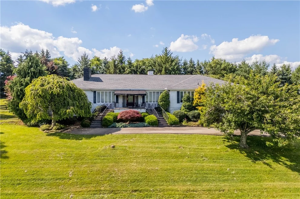Unit for sale at 795 E Beau Street, South Strabane, PA 15301