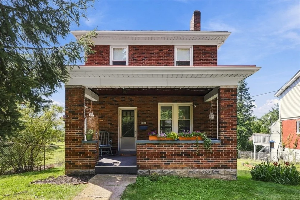 Unit for sale at 1332 Rutherford Ave, Beechview, PA 15216