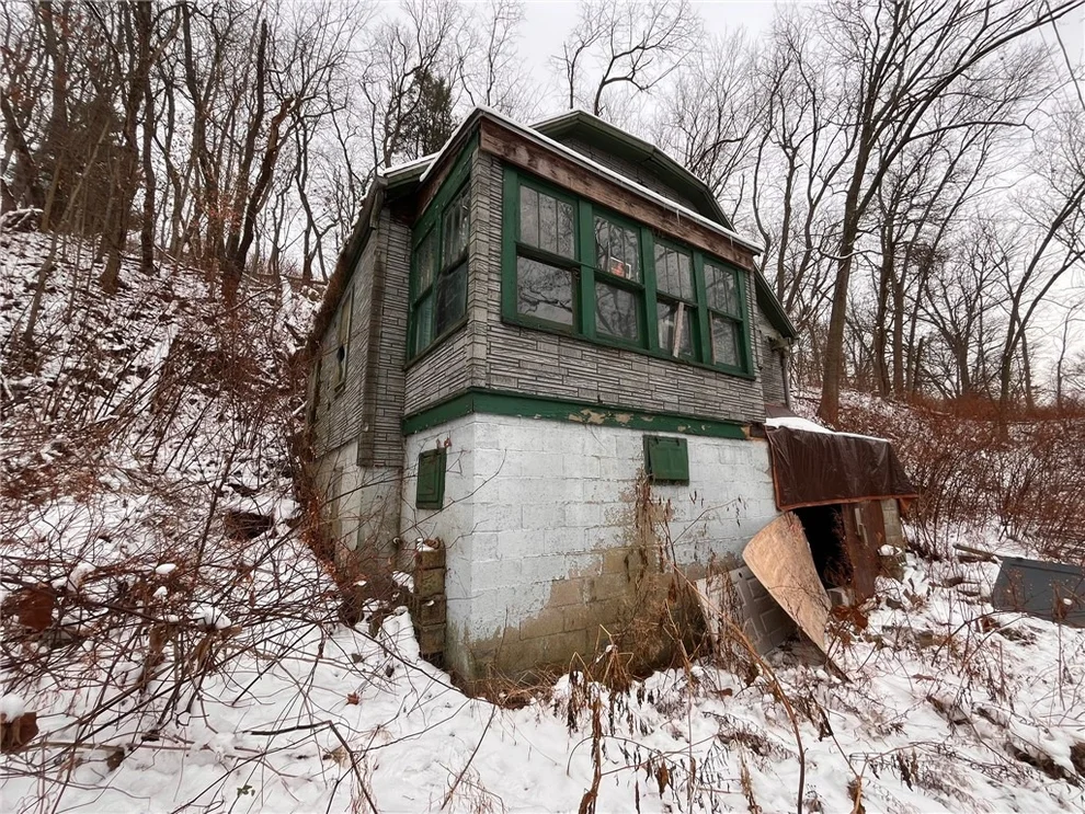 Unit for sale at 832 Oak Ave, East Rochester, PA 15074