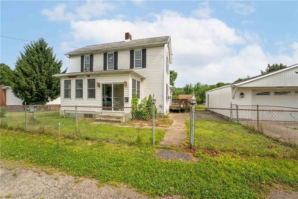 Unit for sale at 412 Commercial Ave, Masontown, PA 15461