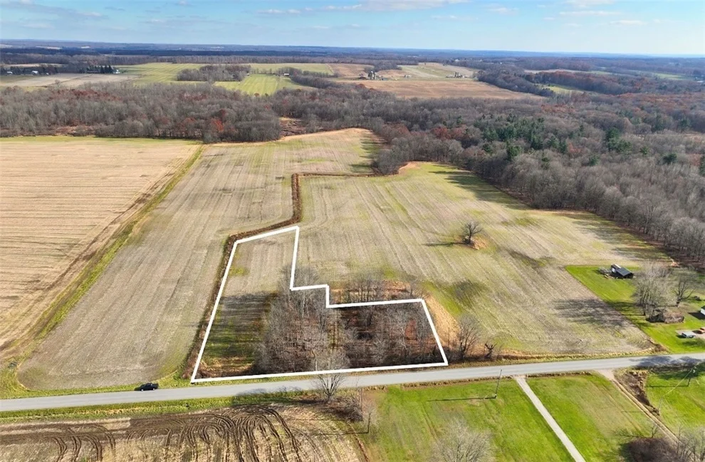 Unit for sale at 340 N 609, Espyville, PA 16424
