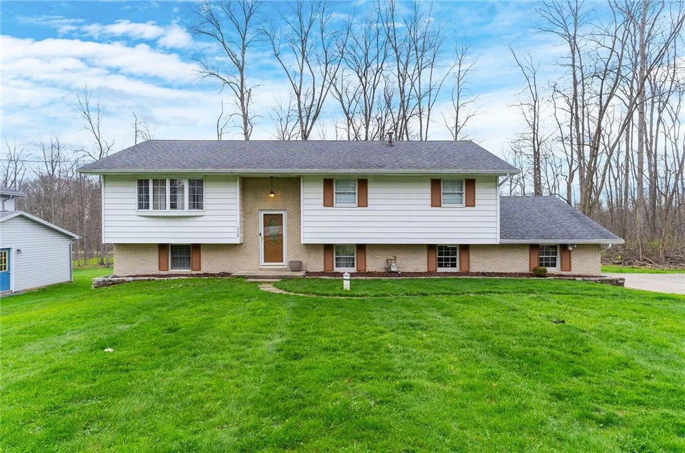Unit for sale at 115 Milton St, Clark Boro, PA 16150
