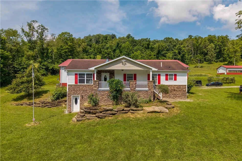 Unit for sale at 185 Dutch Glory Road, West Bethlehem, PA 15311
