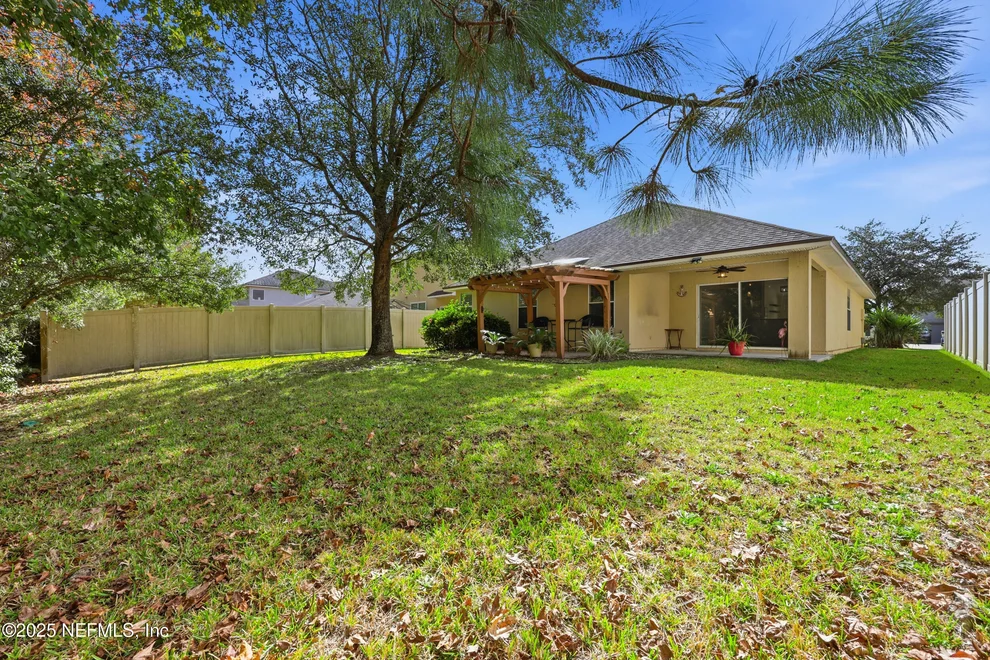 Unit for sale at 75085 MORNING GLEN Court, Yulee, FL 32097