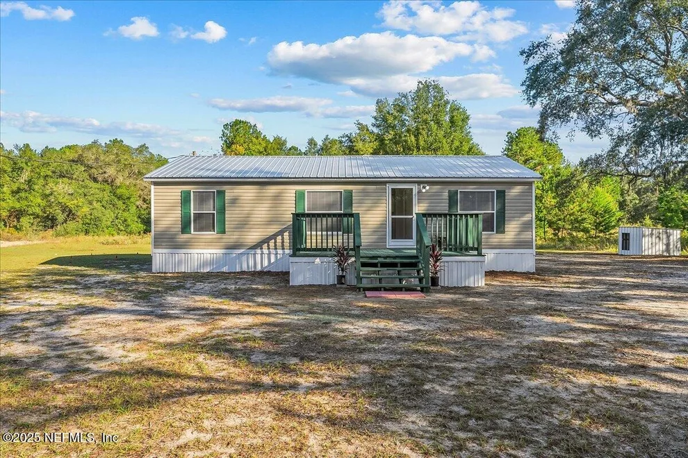 Unit for sale at 316 SHEILA Avenue, Interlachen, FL 32148