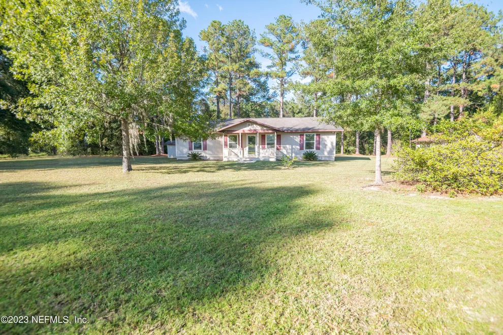 Unit for sale at 20021 SE 88TH Trail, Lake Butler, FL 32054
