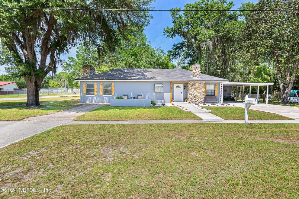Unit for sale at 169 W SHUEY Avenue, Macclenny, FL 32063