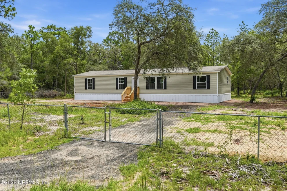 Unit for sale at 7533 LOS PADRES Avenue, Keystone Heights, FL 32656