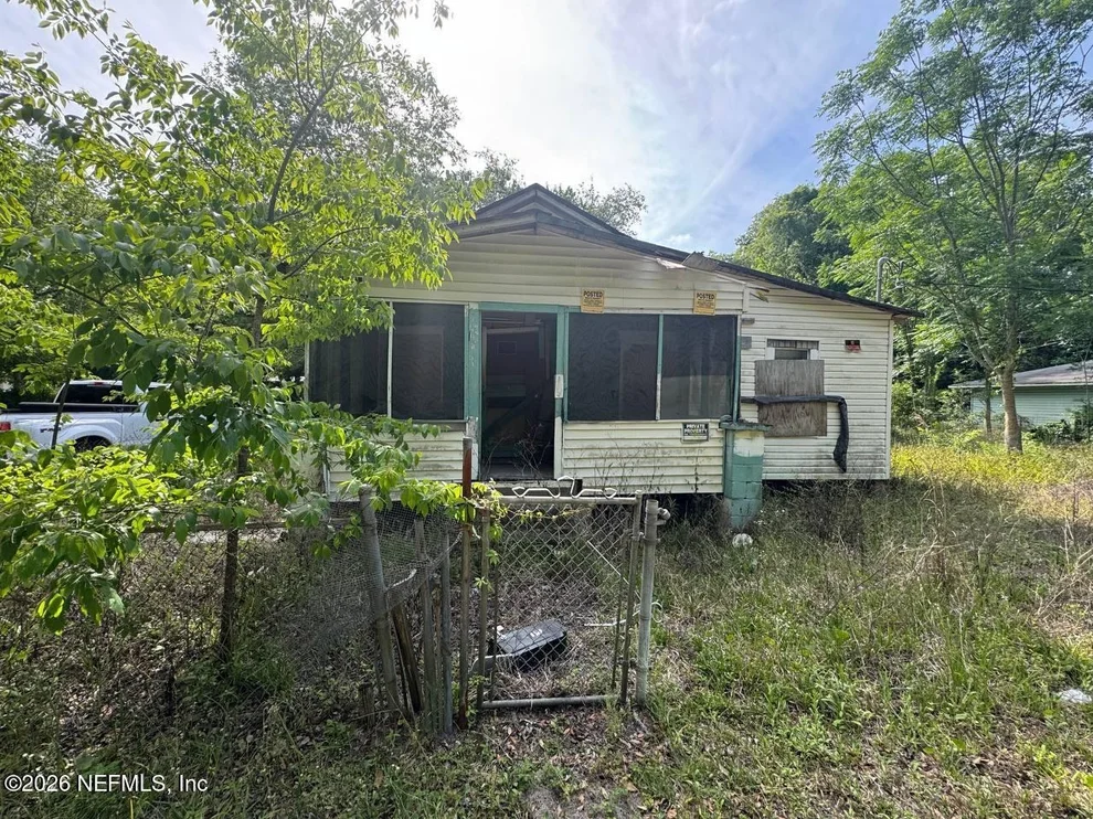 Unit for sale at 111 CEDAR Avenue, Palatka, FL 32177