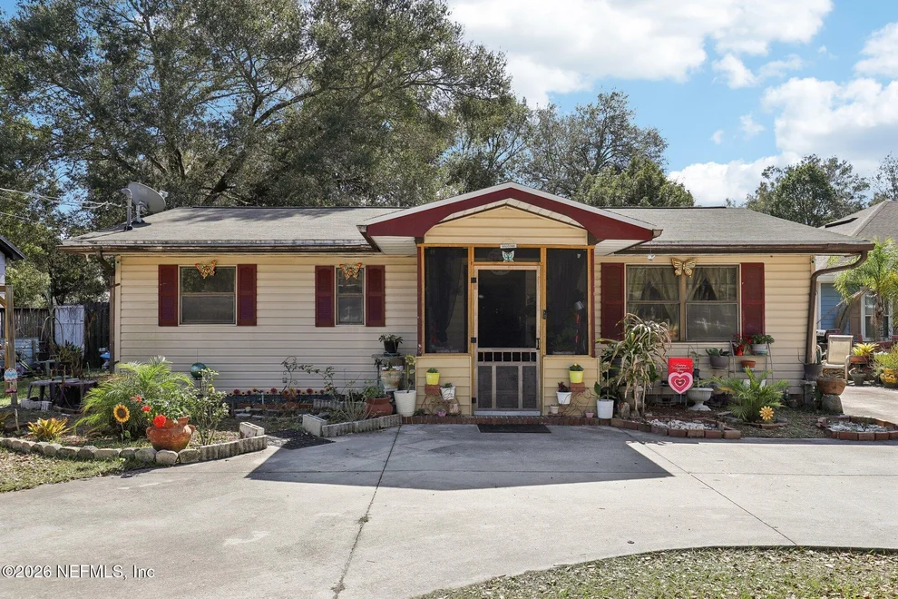 Unit for sale at 2127 DIANA Drive, Palatka, FL 32177