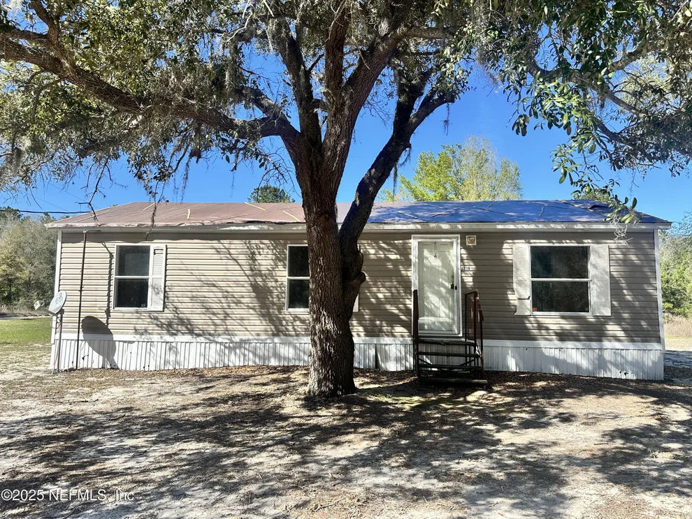 Unit for sale at 316 SHEILA Avenue, Interlachen, FL 32148