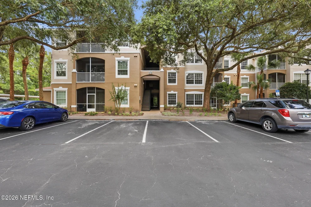 Unit for sale at 10550 BAYMEADOWS Road, Jacksonville, FL 32256